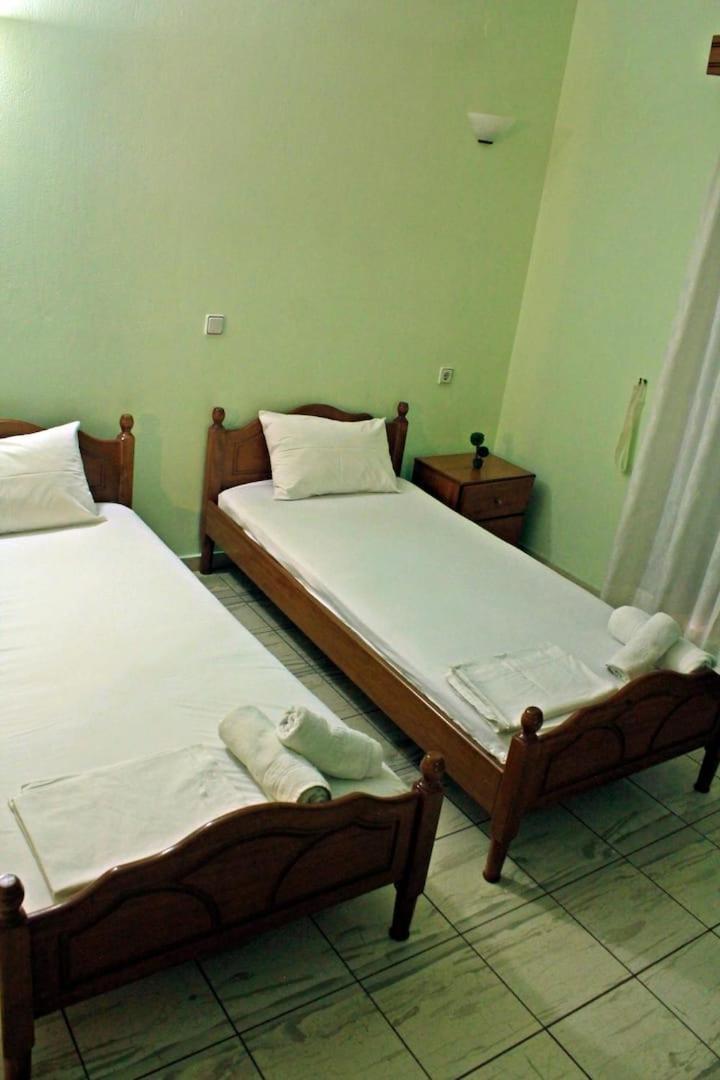 Guesthouse Bizani Neo Mpizani 외부 사진